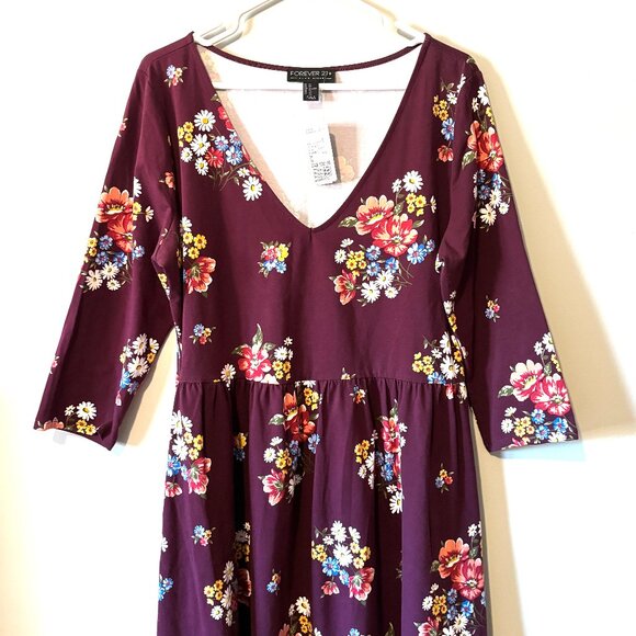 NWT Forever 21 Burgundy Floral Dress V-Neck - Picture 1 of 6